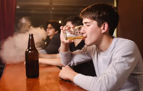 teenagers drinking vaping